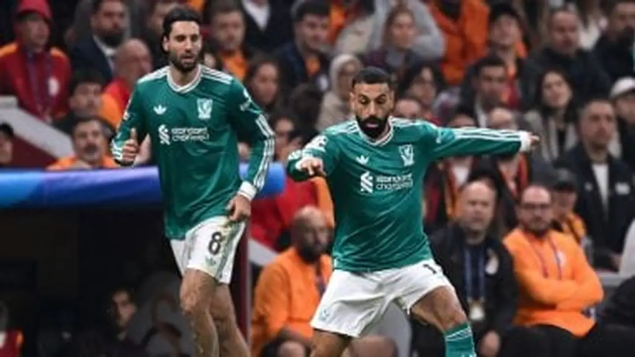 إنجاز جديد يترقب محمد صلاح مع ليفربول بعد إصابة إيكيتيكي